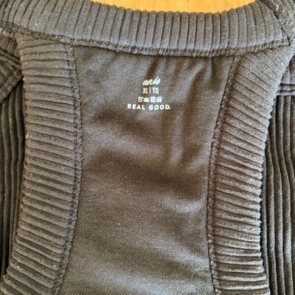 EUC Superchill Seamless High Neck Bra Top - Picture 5 of 5